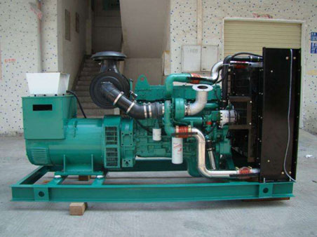 万冲镇1100kw康明斯柴油发电机组图片 万冲镇1100kw康明斯柴油发电机组图片